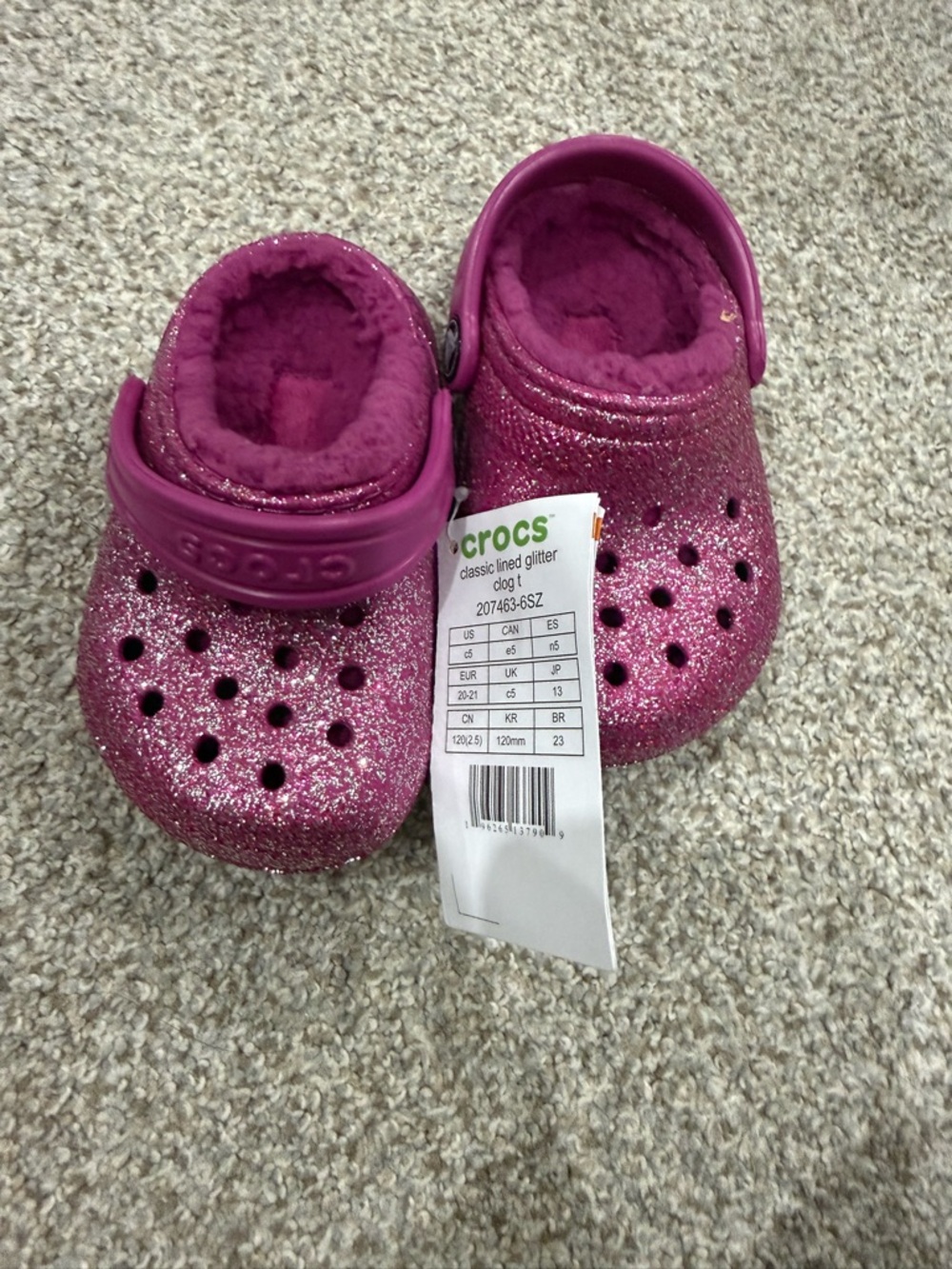 CROCS Kids Glitter Lined Clogs in Bright Magenta